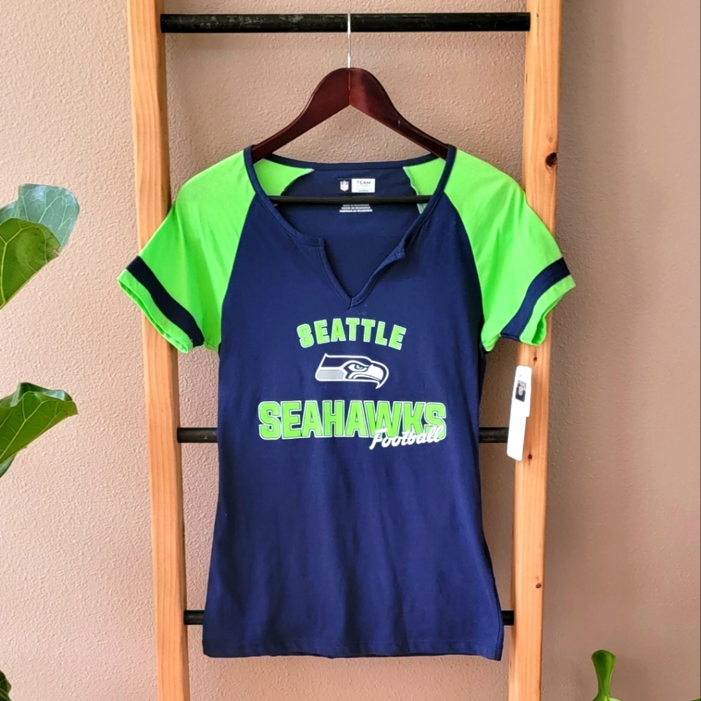 NWT Seattle Seahawks Football NFL Team Apparel Women's Tee